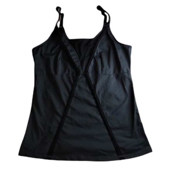 Spanx slimming top  - Picture 1 of 5